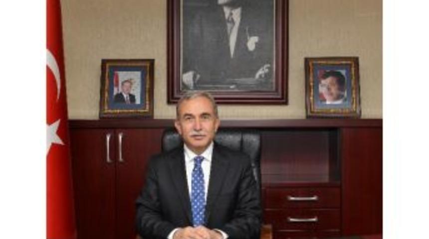 Vali B&uuml;y&uuml;k: "istiklal Marşı, Milletimizin Yazdığı Kahramanlık Destanıdır"