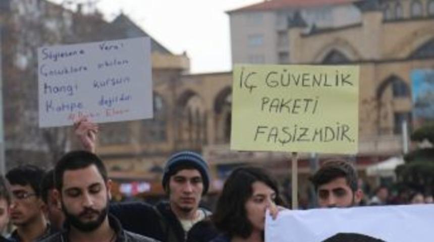 Birleşik Haziran Hareketi İ&ccedil; G&uuml;venlik Paketini Protesto Etti
