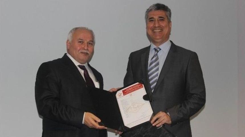 Tse Genel Sekreteri Karag&ouml;z, Kayseri&rsquo;deki Bir Fabrikaya &Ccedil;ift Yıldızlı Kalite Belgelerini Verdi