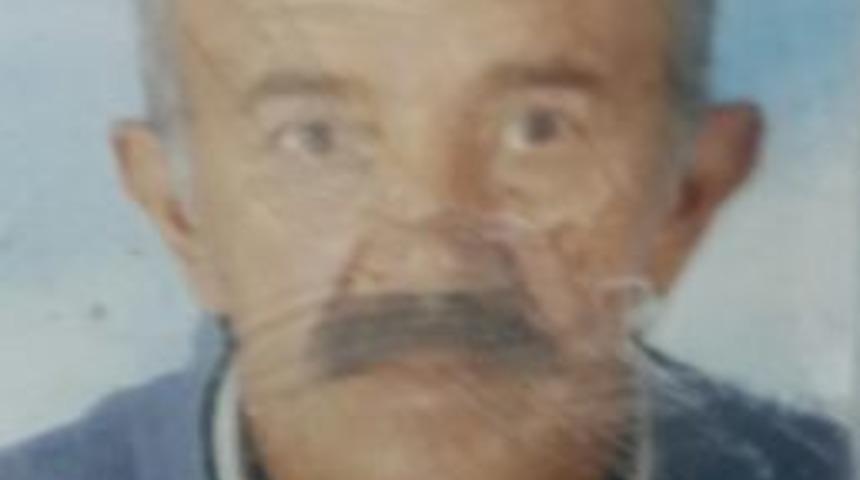 Otomobilin &Ccedil;arptığı Yaşlı Adam &Ouml;ld&uuml;