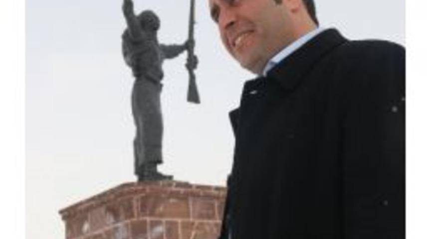 Ak Parti Milletvekili Aday Adayı Karadağ&rsquo;dan 12 Mart Mesajı