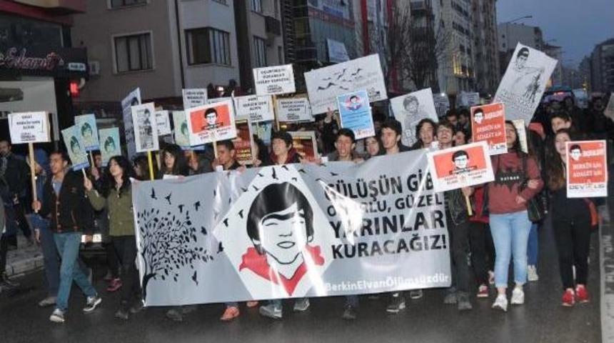 Eskişehir'de 500 Kişi Berkin I&ccedil;in Y&uuml;r&uuml;d&uuml;