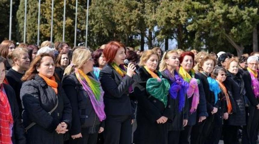 Binbir &Ccedil;i&ccedil;ek Kadın Korosu, T&uuml;rk&uuml;lerini Şehitler I&ccedil;in S&ouml;yledi