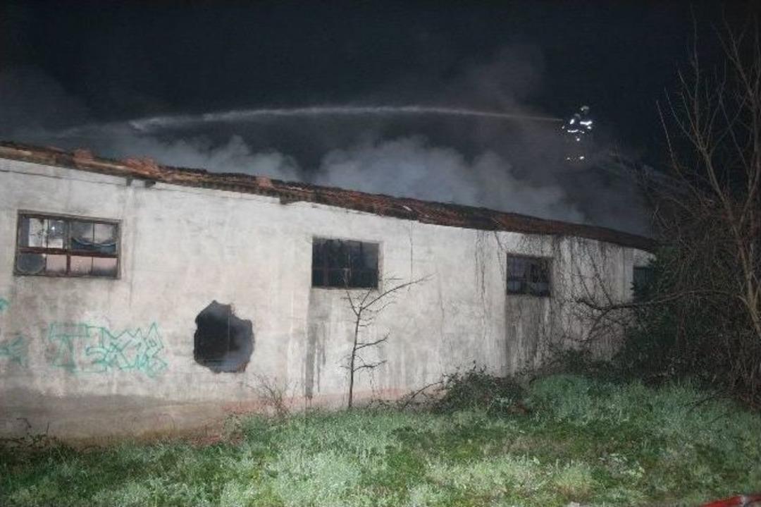 Eldiven Fabrikasında Korkutan Yangın