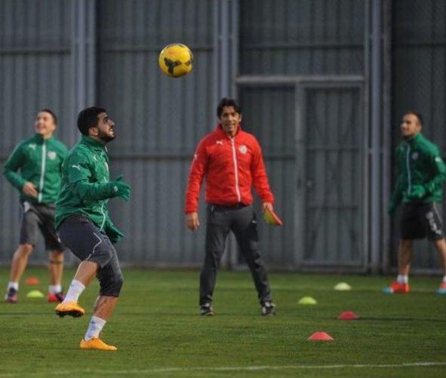 Bursaspor Antrenmanını Öğrenciler Izledi