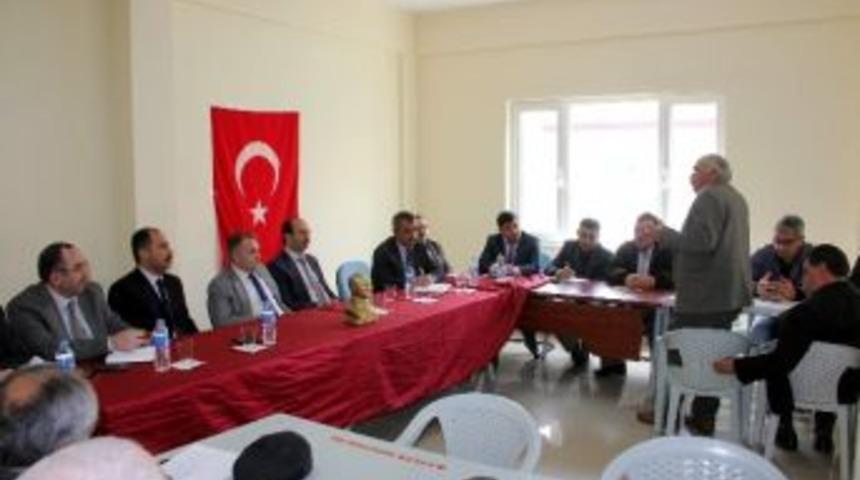 Kozaklı’da Çiftçilerin Sorunları Görüşüldü