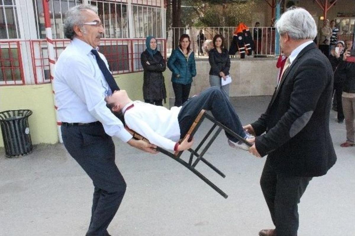 Denizli&rsquo;de Deprem Tatbikatı Ger&ccedil;eği Aratmadı