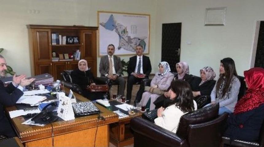 İş Sahibi Olan Kadınlardan Başkan &Ouml;zg&ouml;k&ccedil;e&rsquo;ye Teşekk&uuml;r Ziyareti