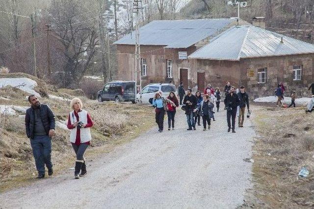 Ahlat, Fotoğrafçıların İlgi Odağı Oldu 1