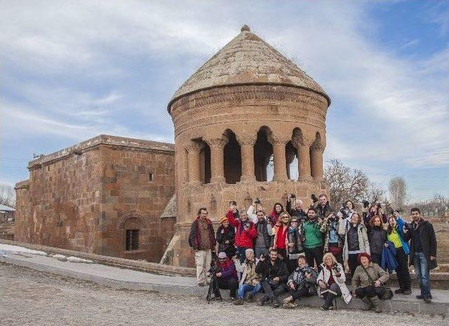 Ahlat, Fotoğrafçıların İlgi Odağı Oldu 2