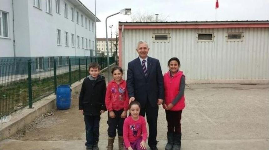 S&ouml;nmezoğlu, Eğitim Kurumlarını Ziyaret Ediyor