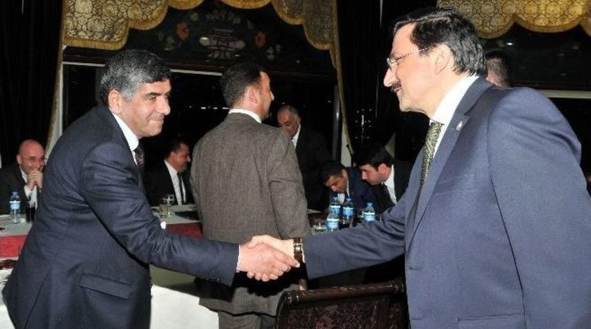 Azeri Belediye Başkanları Ke&ccedil;i&ouml;ren&rsquo;de