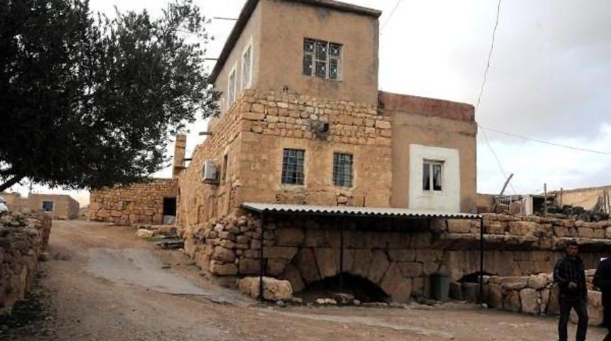 'g&uuml;neydoğunun Efes'i Dara Harabeleri'nde Aydınlatma Sorunu