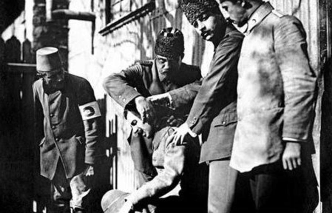 Savaşın G&ouml;r&uuml;nmeyen Y&uuml;z&uuml;