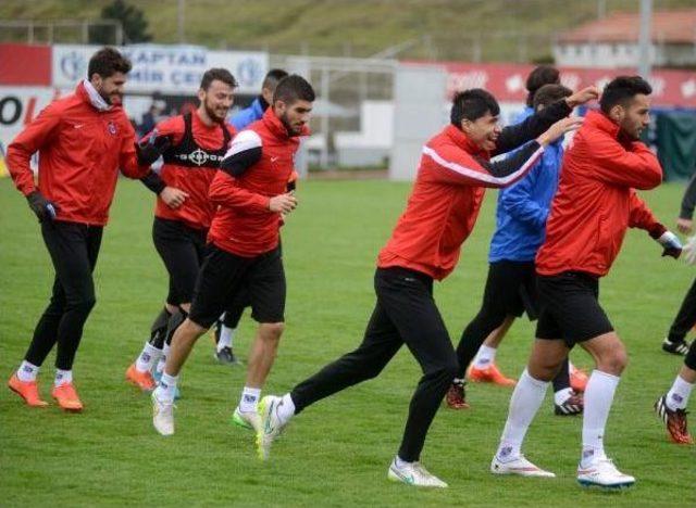 Trabzonspor&rsquo;Da Gaziantepspor Hazırlıkları &Ccedil;ift Idmanla S&uuml;r&uuml;yor 1