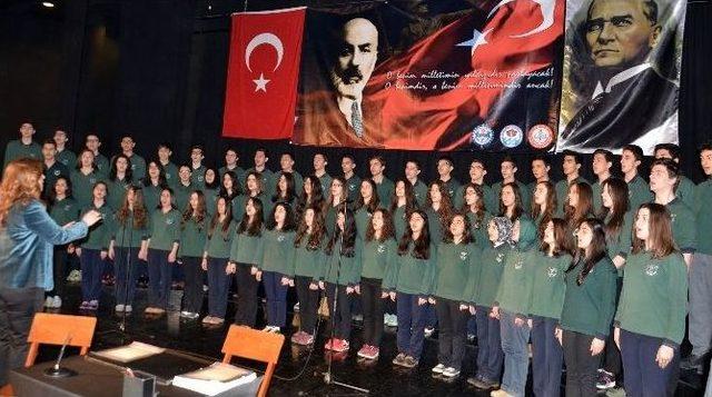 Trabzon’da İstiklal Marşı Şairi Akif’i Anma Etkinliği Düzenlendi