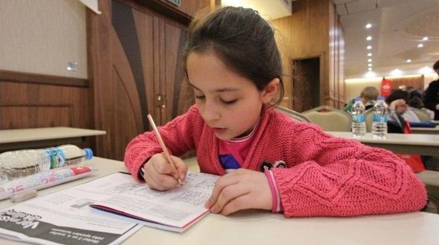 Enderunlu &Ouml;ğrencilerin B&uuml;y&uuml;k Başarısı