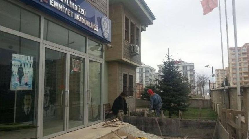 Kamu Kurumlarına Engelli Rampaları Yapılıyor