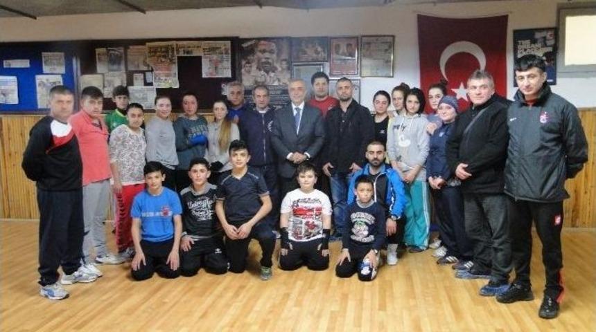 Aykan&rsquo;dan Cemal Kamacı Spor Merkezi&rsquo;ne Ziyaret