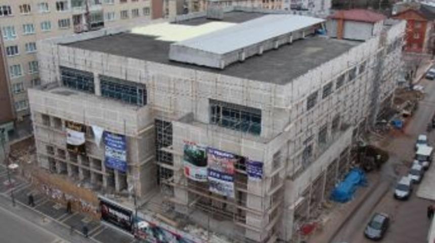 İl Halk K&uuml;t&uuml;phanesinde İnşaat &Ccedil;alışmaları S&uuml;r&uuml;yor