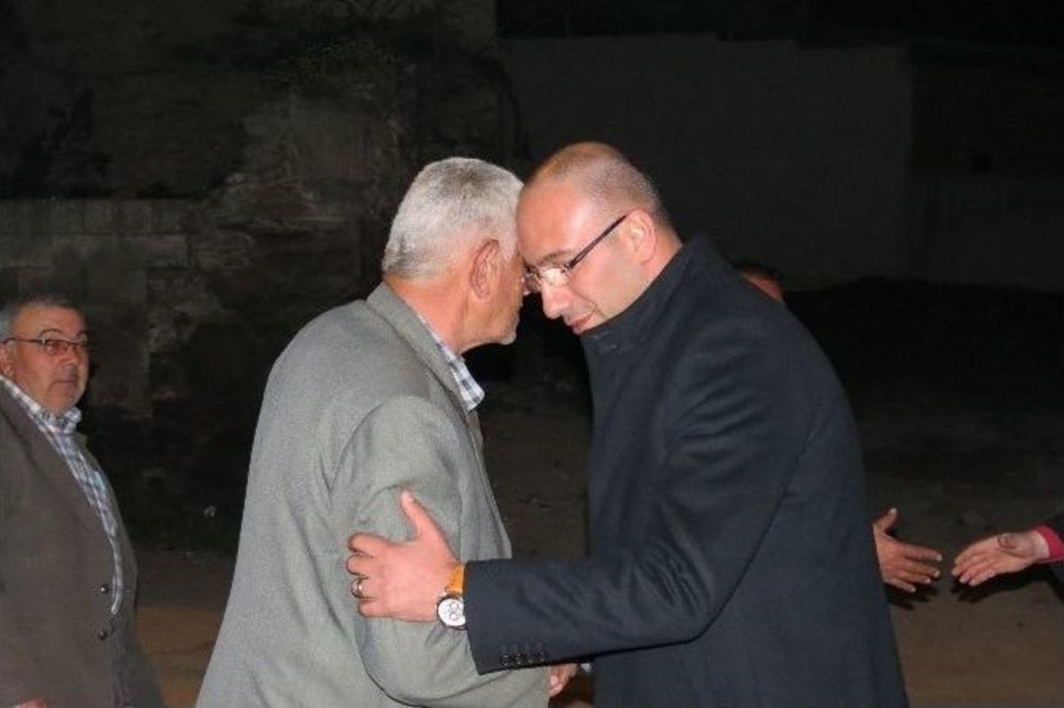 Ali &Ouml;zbayram&rsquo;dan Miting Havasında Mahalle Ziyareti