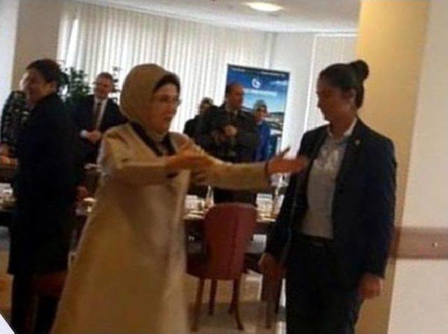 Emine Erdoğan, Düzce Üniversitesi'nde Konferans Verdi