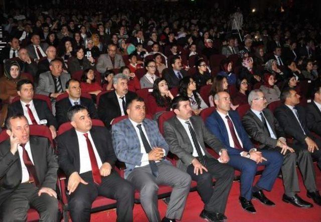 Sivas'ta İstiklal Marşı'nın Kabulünün 94'üncü Yıldönümü Kutlandı