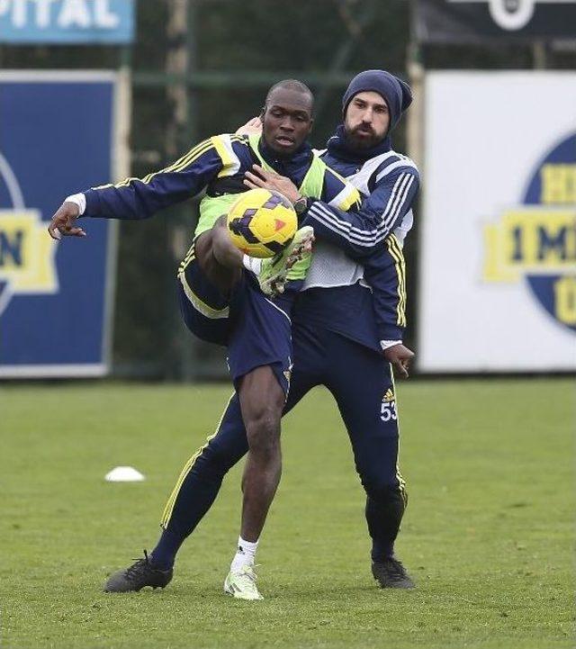 Fenerbahçe, Gençlerbirliği Maçı Hazırlıklarını Sürdürdü