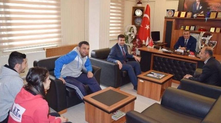 Akdora Başarısını Şiran&rsquo;la Paylaştı