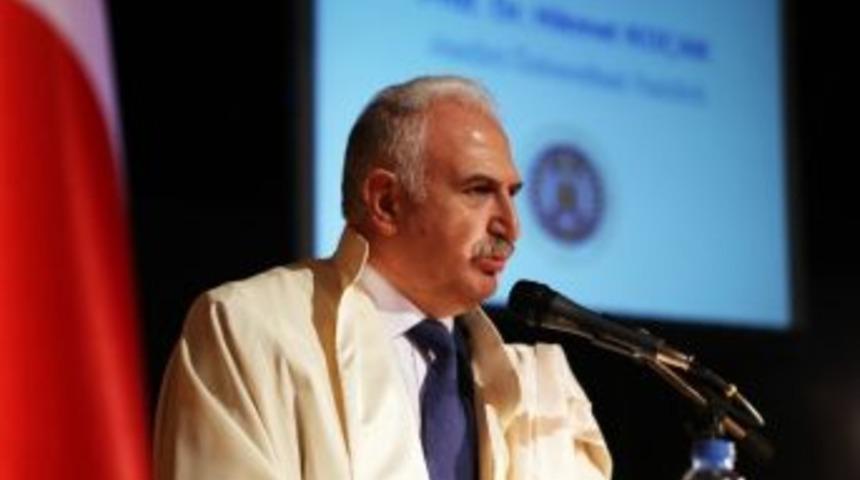 Prof. Dr. Ko&ccedil;ak&rsquo;tan Kurtuluş Ve İstiklal Marşı Kabul&uuml; Kutlama Mesajı&hellip;