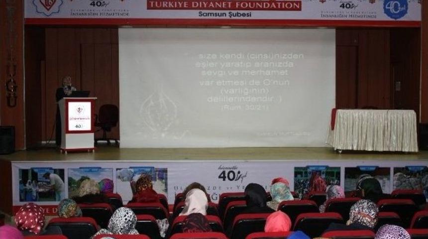 Elmacı: &ldquo;kadın Olmak Her Hal&uuml;karda Zor&rdquo;