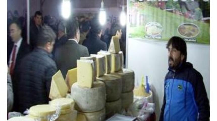 Protokol Konuştu, Esnaf Coştu