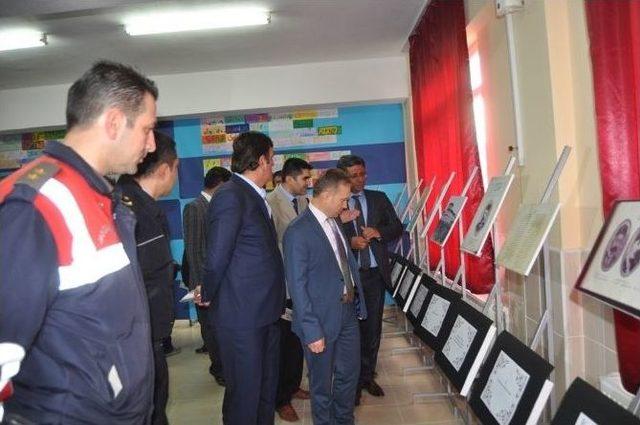 &Ouml;ğrencilerden "mehmet Akif Ersoy" Sergisi 1