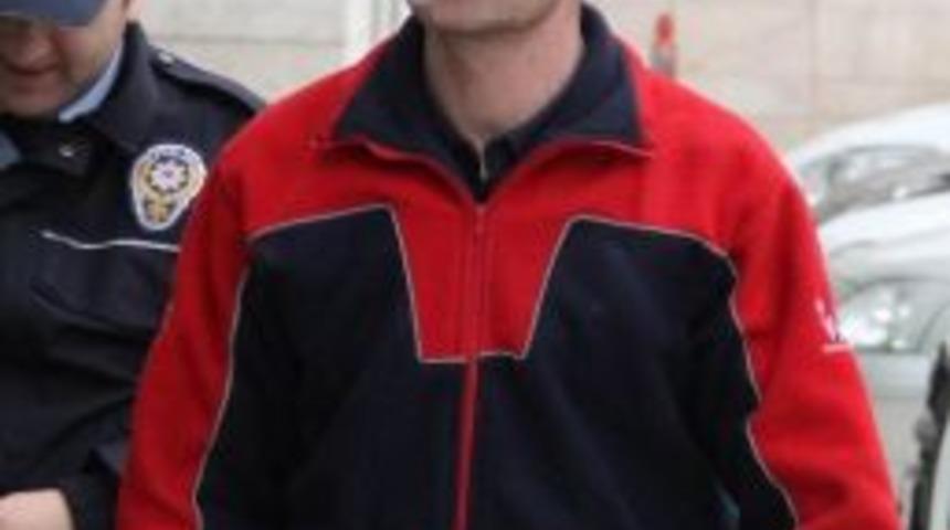 &Ouml;l&uuml;ml&uuml; Kazanın S&uuml;r&uuml;c&uuml;s&uuml; Serbest