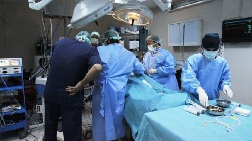 Harran &Uuml;niversitesi Hastanesinde Kesiksiz Karaciğer Ameliyatı Yapıldı