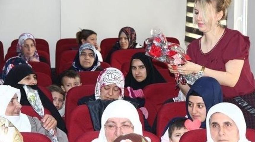 Erciş&rsquo;te &rsquo;d&uuml;nya Kadınlar G&uuml;n&uuml;&rsquo; Programı