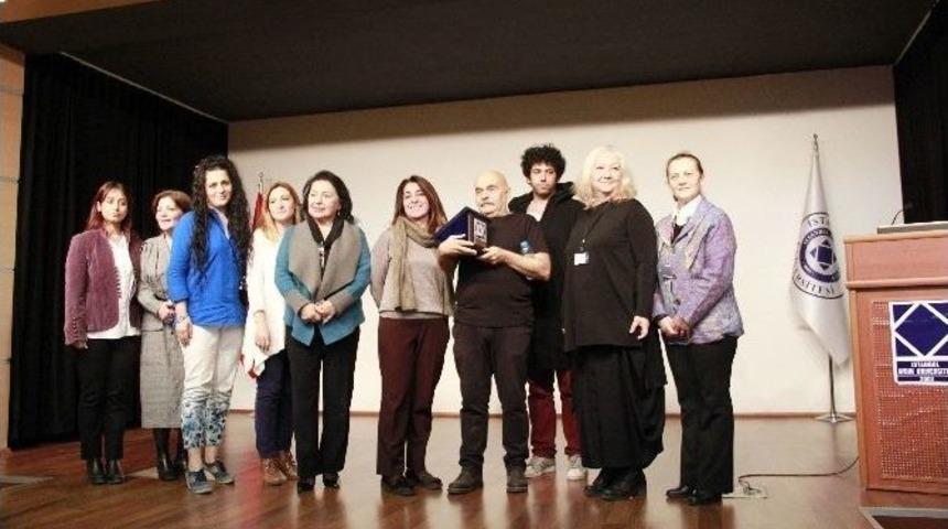&ldquo;elyaftan Giyilebilir Sanata&rdquo; S&ouml;yleşisi
