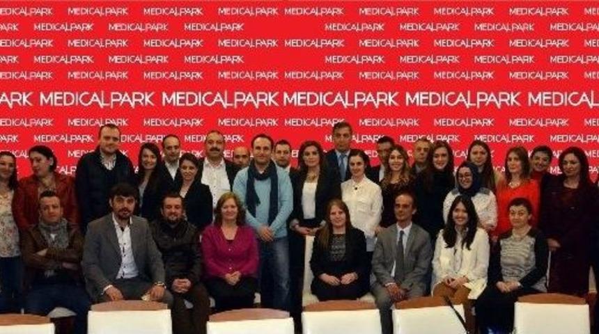 Medicalpark Y&ouml;neticileri, &lsquo;eğitimcinin Eğitimi&rsquo; Programında Bir Araya Geldiler