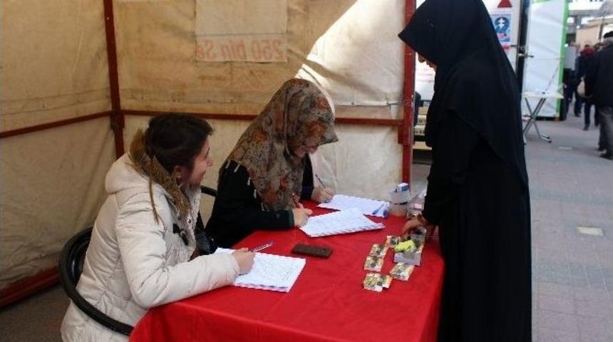 Anadolu Gen&ccedil;lik Derneği&rsquo;nden &rsquo;her Şehide Bir Hatim&rsquo;