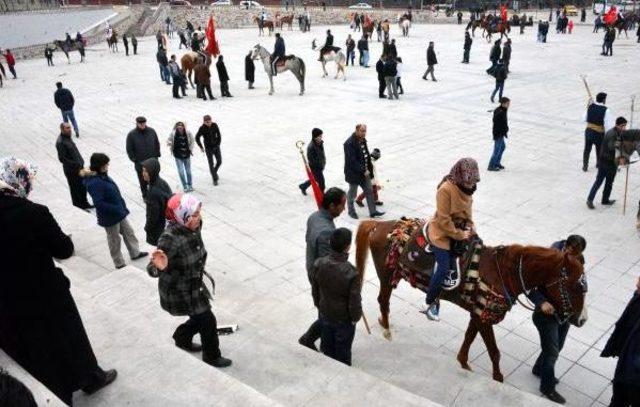 Erzurum'da Kurtuluş Coşkusundan Renkli Görüntüler