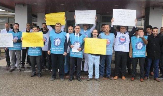 Gaziantep’Te Sağlık Çalışanlarından Protesto