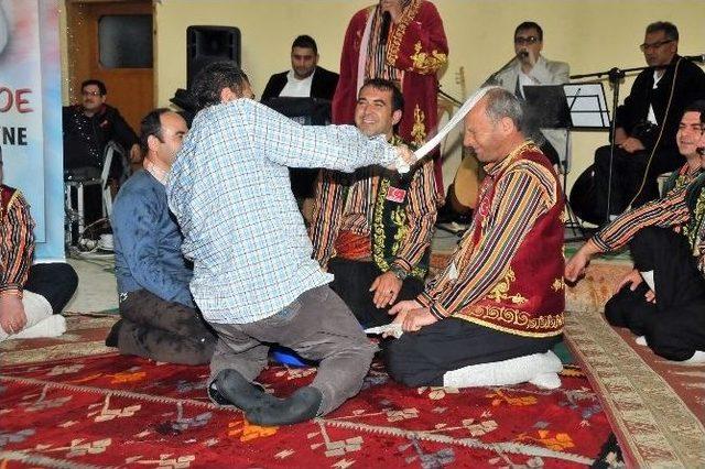 Reis’te Kavuk Sende’ye Yoğun İlgi