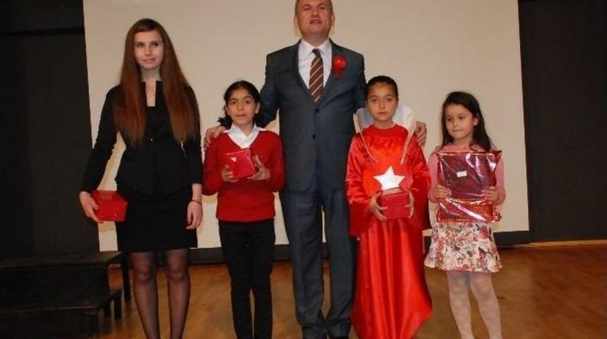 Didim&rsquo;de &ldquo;her Mısra Bir Destan&rdquo; Sunumu Beğeni Topladı