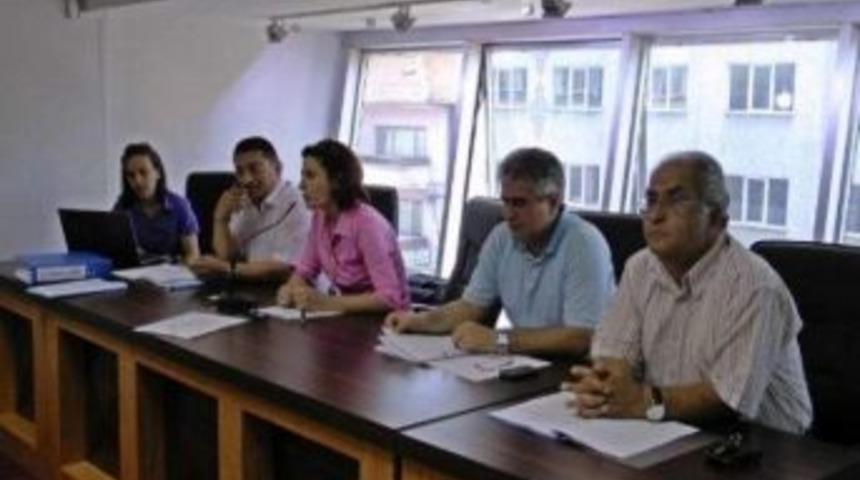 Kent Konseyinde Yaprak D&ouml;k&uuml;m&uuml;