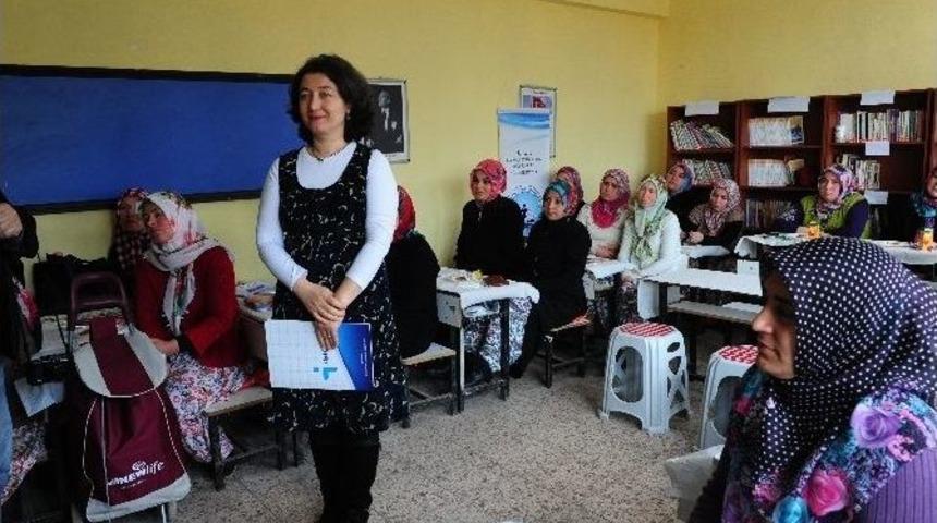 Biga&rsquo;da S&uuml;t Sığırı Yetiştiriciliği Kursu A&ccedil;ıldı