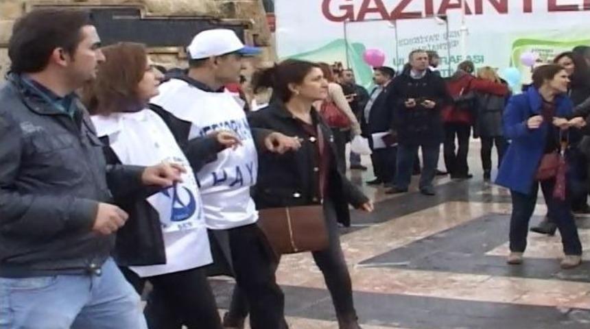 Gaziantep&rsquo;te Sağlık &Ccedil;alışanları İş Bırakma Eylemi Yaptı