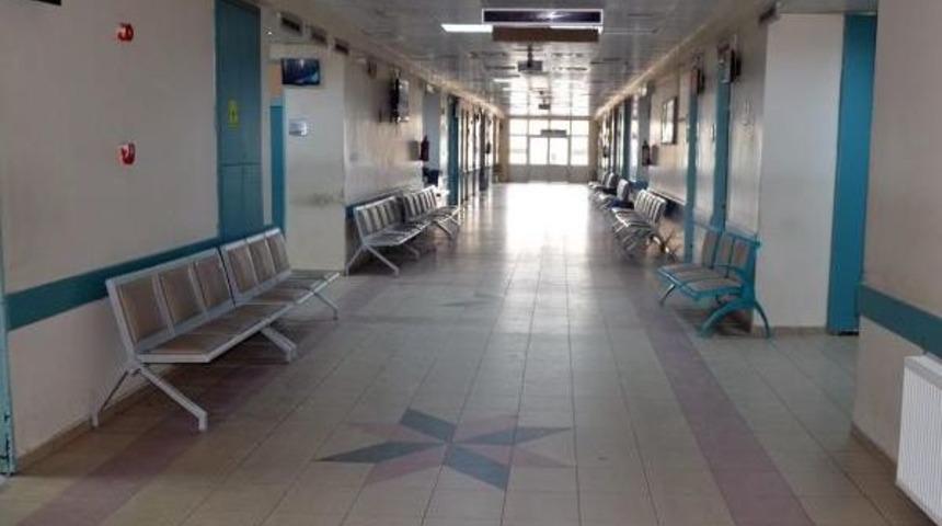 Ağrı&rsquo;Da Sağlık&ccedil;ılar Iş Bıraktı