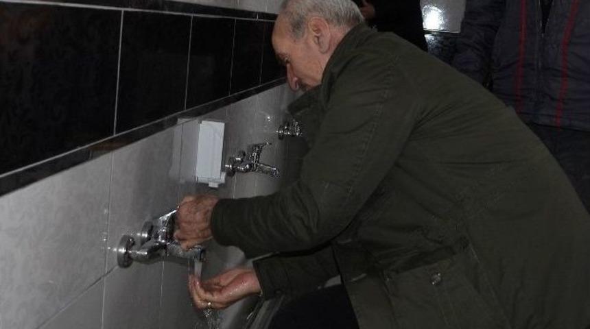 Camilere Tepebaşı Desteği S&uuml;r&uuml;yor