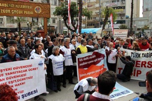 Mersin'de Sağlık Çalışanları Yürüdü