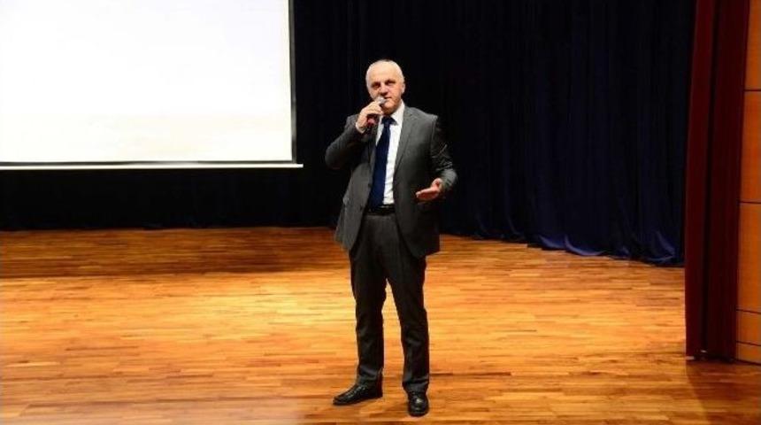 Sosyal Hizmet G&uuml;n&uuml; Kutlandı